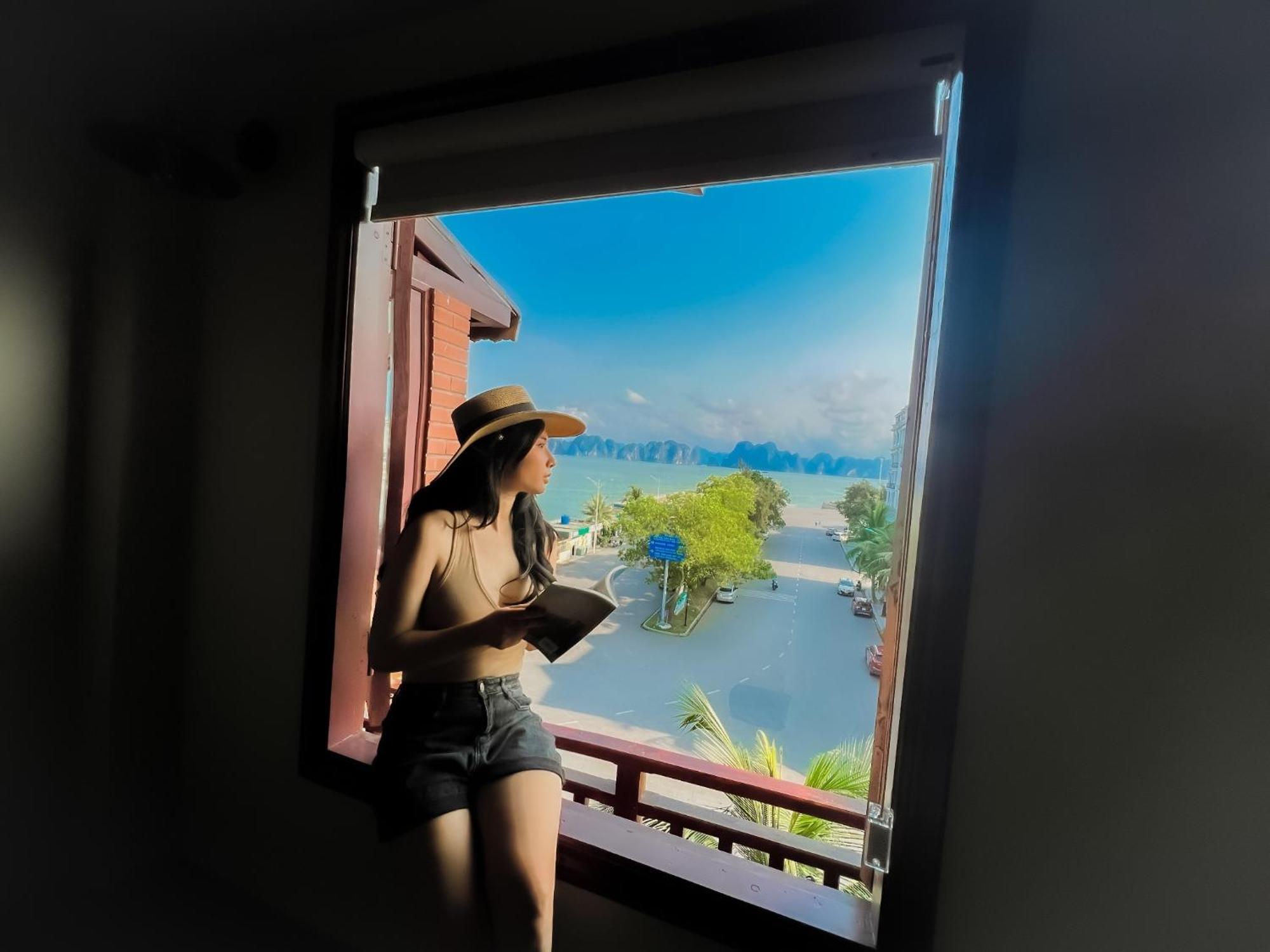 Canh Buom Homestay - Tuan Chau Ha Long Exterior photo